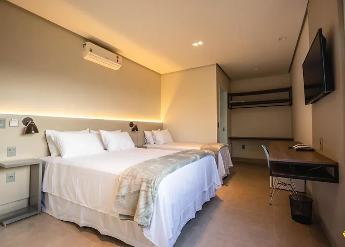 Naim Hotel Capitolio